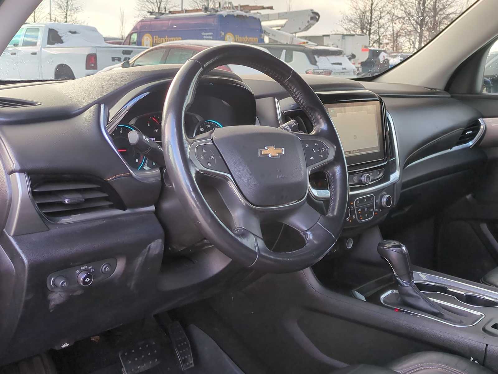 Thumbnail: 2018 Chevrolet Traverse - 10