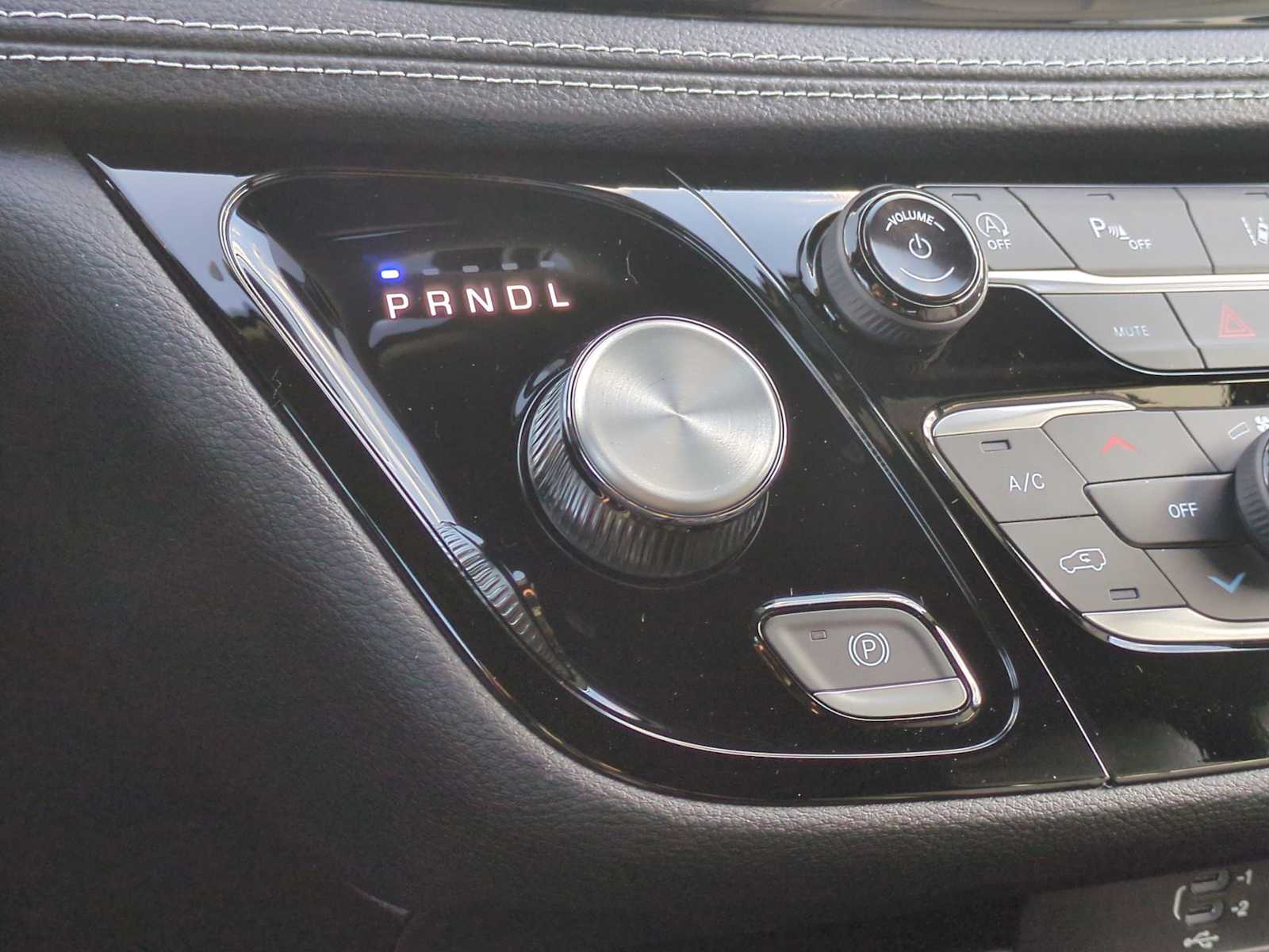 Thumbnail: 2026 Chrysler Pacifica - 31