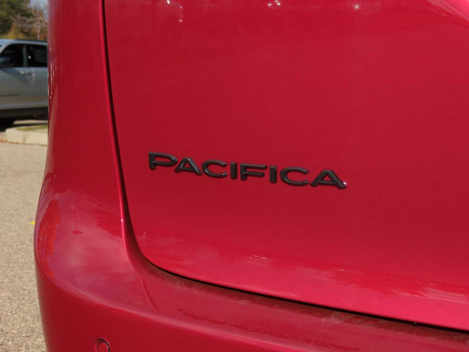 Thumbnail: 2026 Chrysler Pacifica - 13
