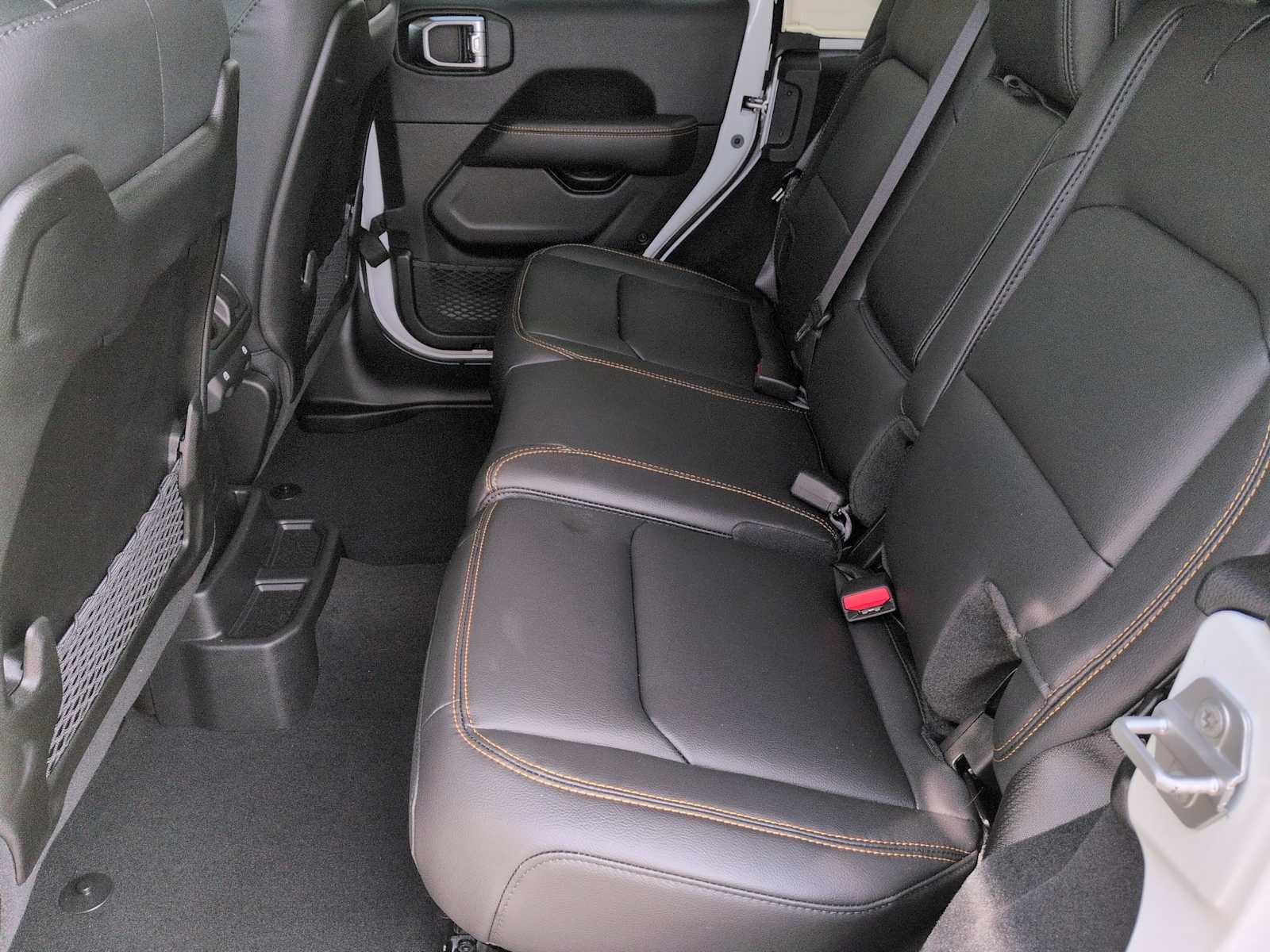 Thumbnail: 2025 Jeep Wrangler - 18