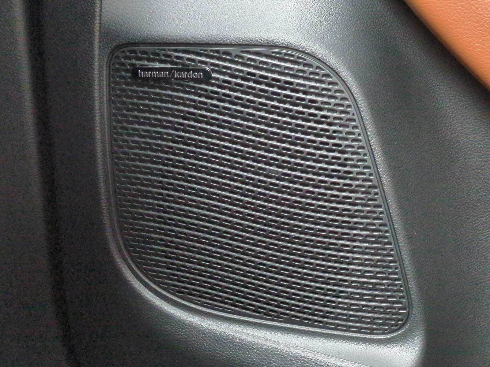 Thumbnail: 2026 Chrysler Pacifica - 32