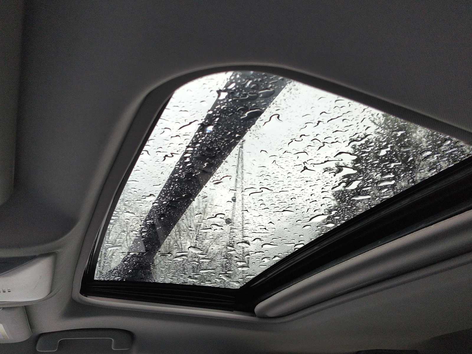 Thumbnail: 2020 Toyota RAV4 - 20