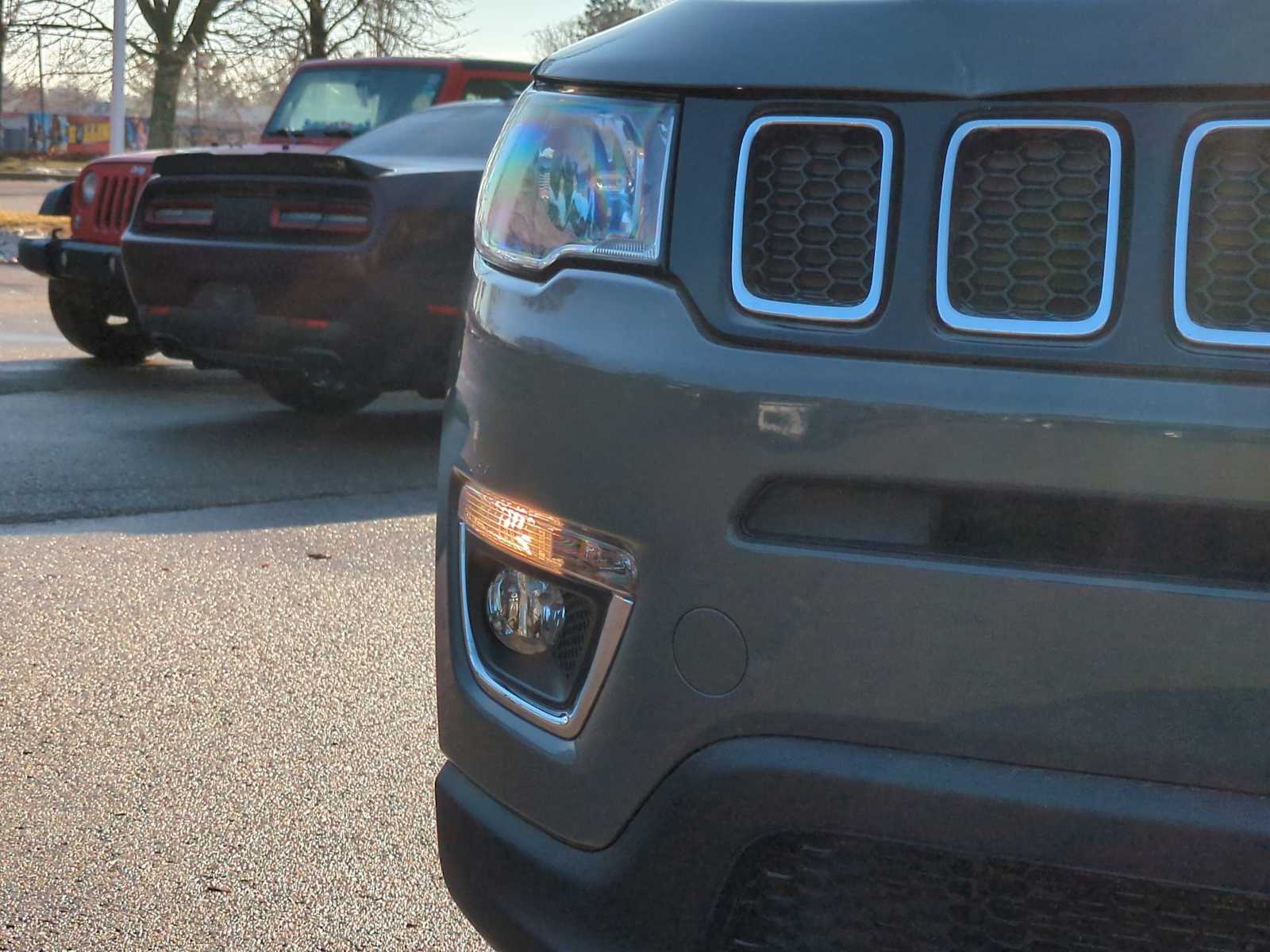 Thumbnail: 2020 Jeep Compass - 11
