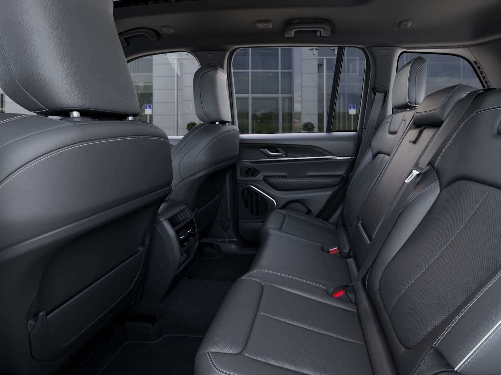 Thumbnail: 2026 Jeep Grand Cherokee - 23