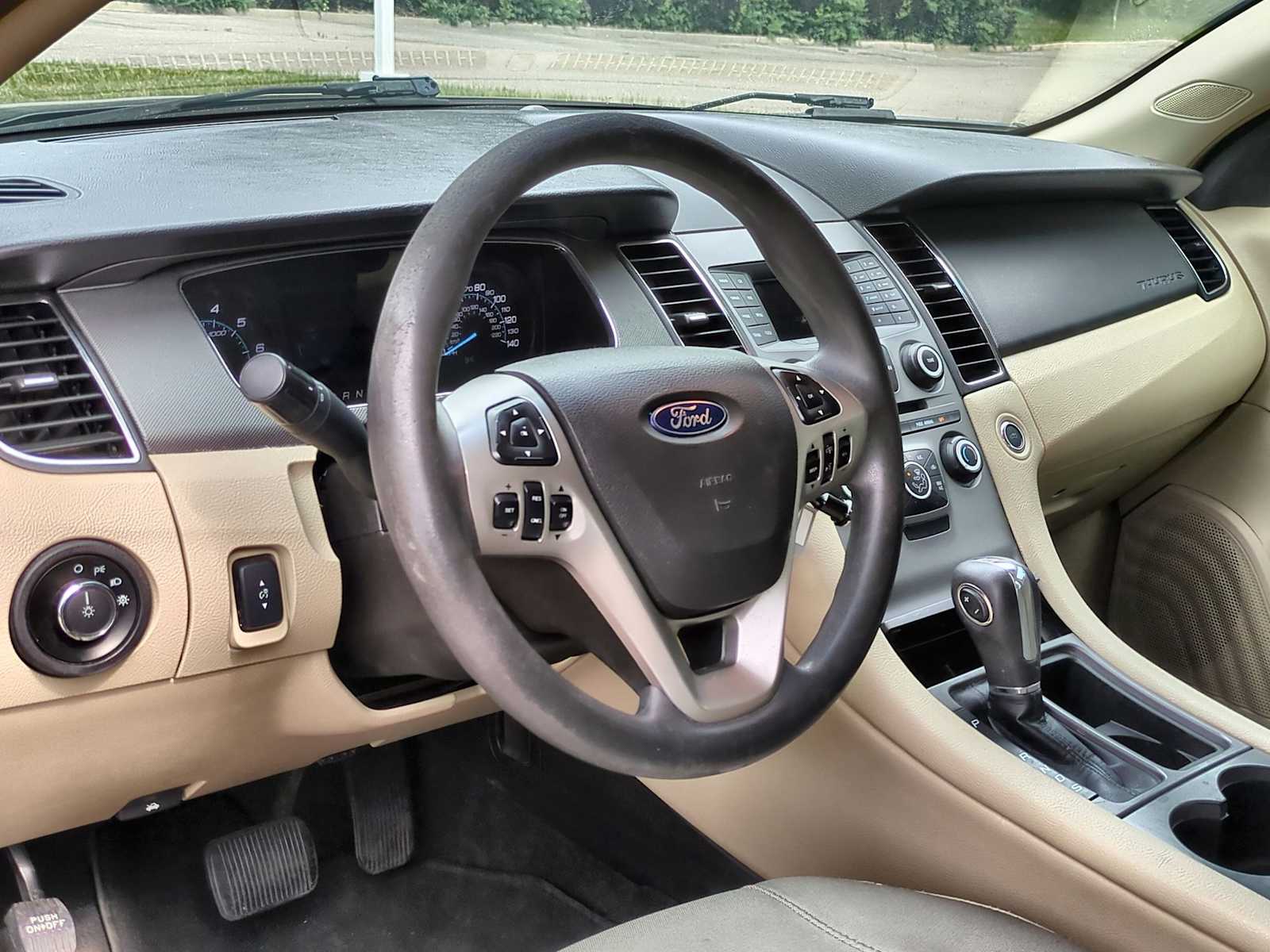 Thumbnail: 2018 Ford Taurus - 10