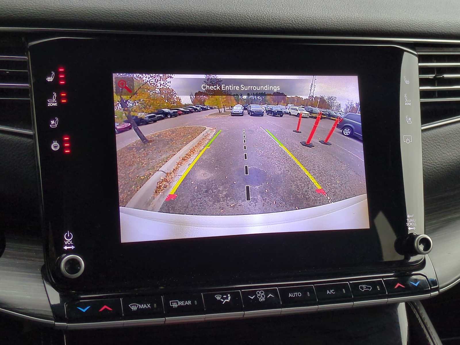 Thumbnail: 2024 Jeep Wagoneer - 29