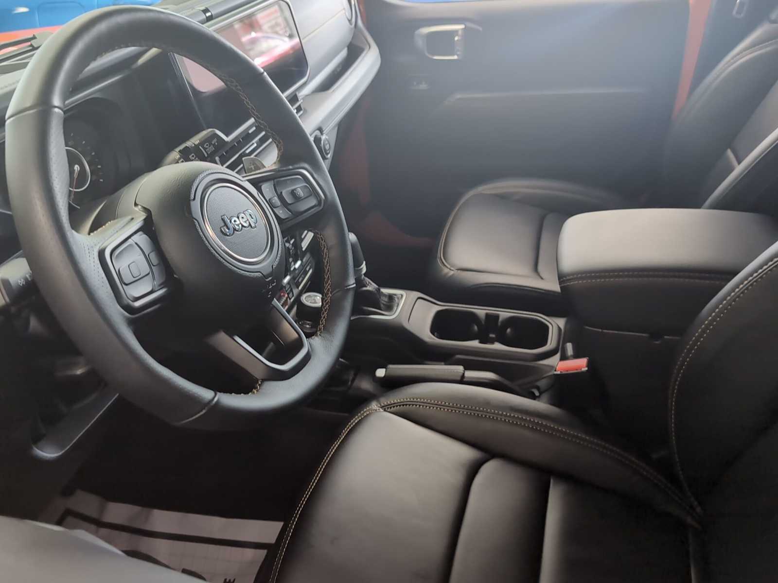 Thumbnail: 2025 Jeep Wrangler - 6