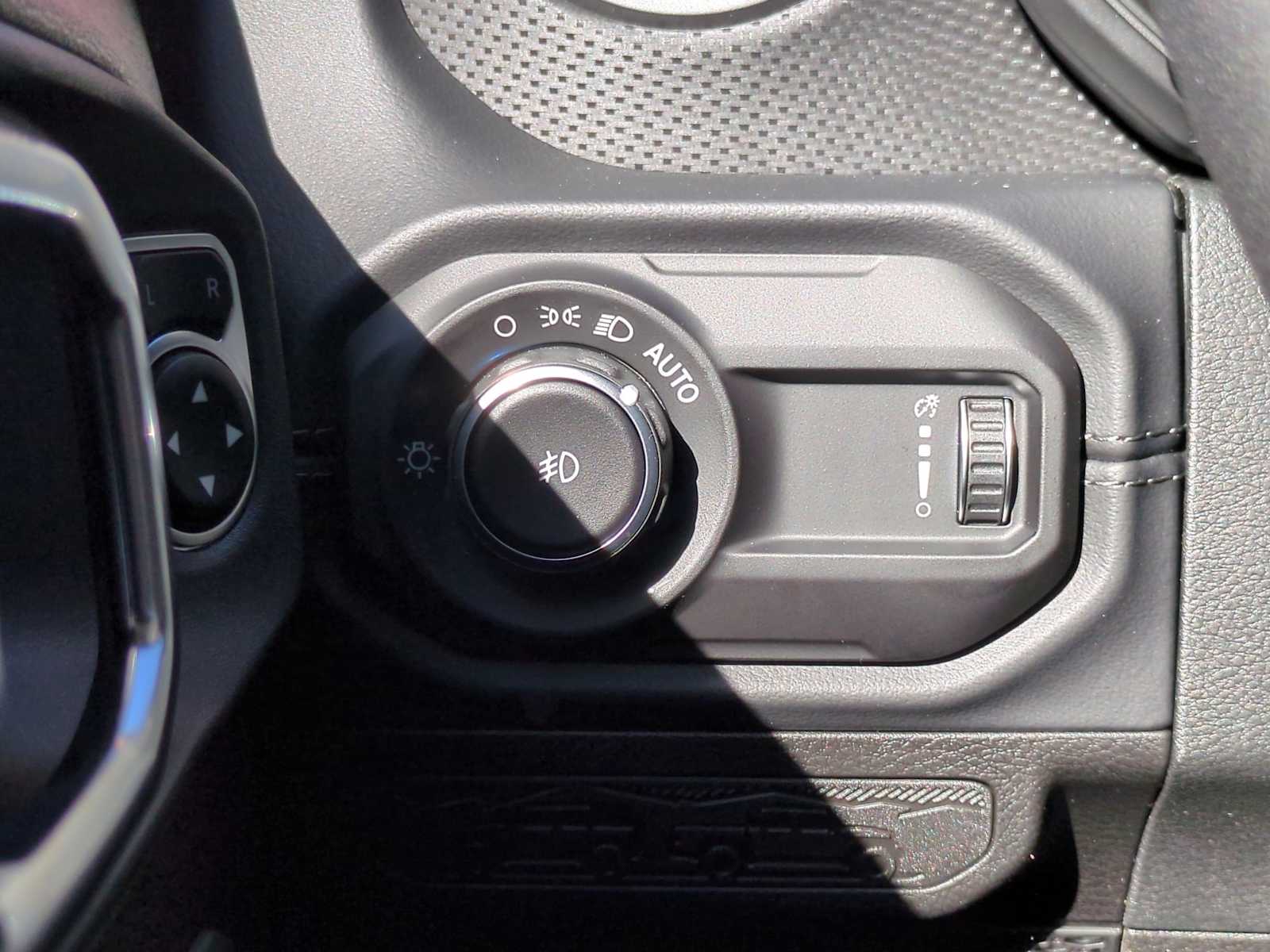 Thumbnail: 2026 Jeep Wrangler - 40