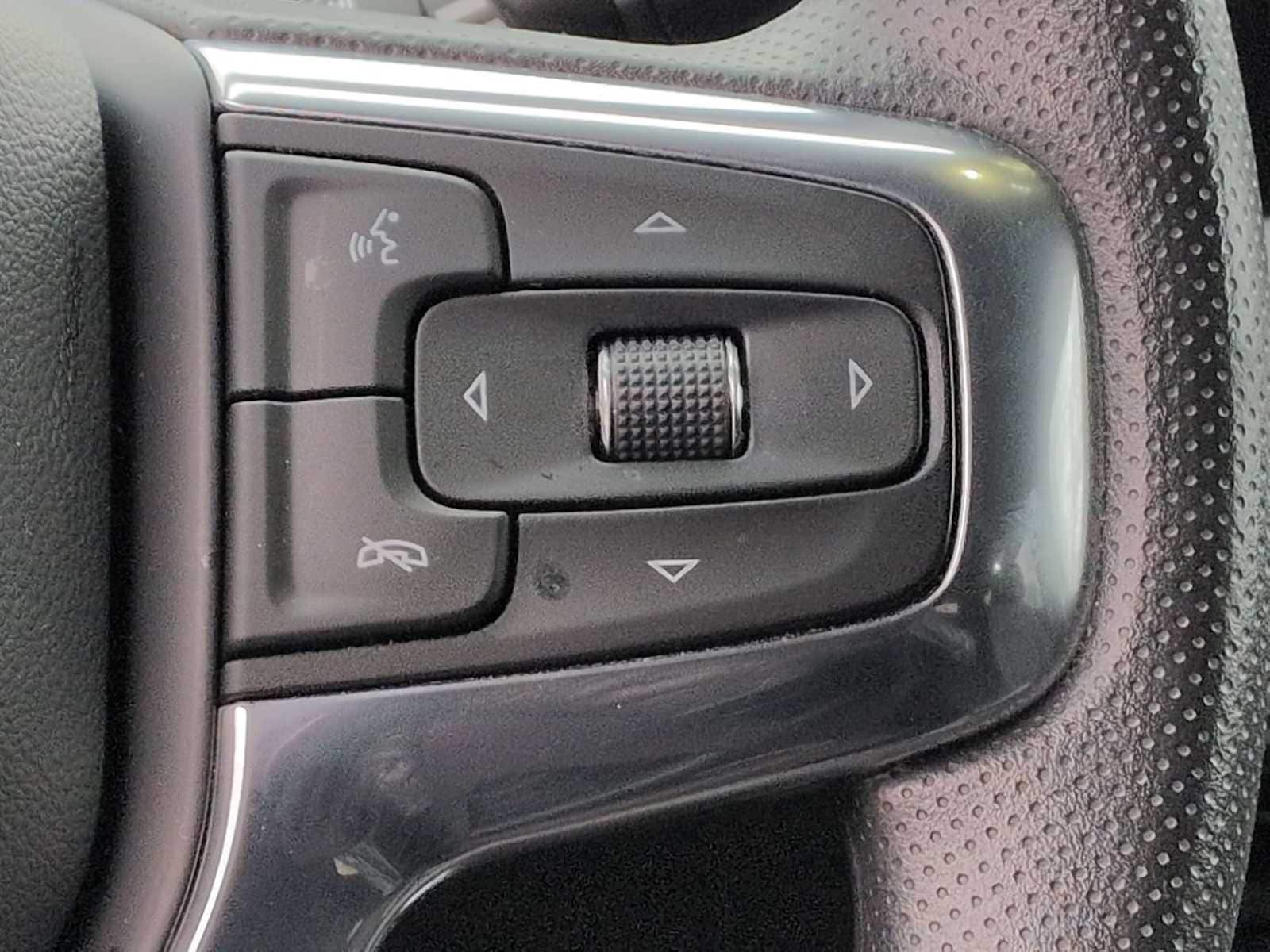 Thumbnail: 2021 Chevrolet Blazer - 25