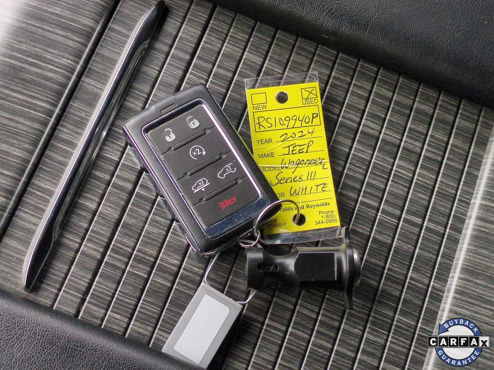 Thumbnail: 2024 Jeep Wagoneer - 34