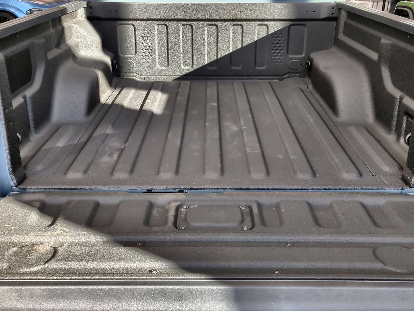 Thumbnail: 2025 Jeep Gladiator - 32