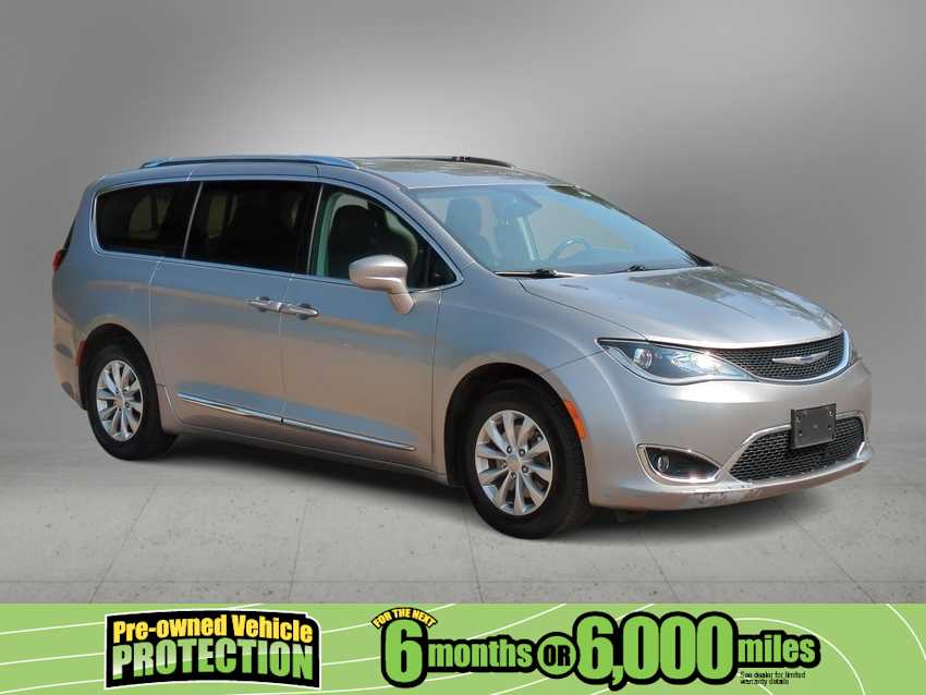 2019 Chrysler Pacifica Touring L -
                  Ann Arbor, MI