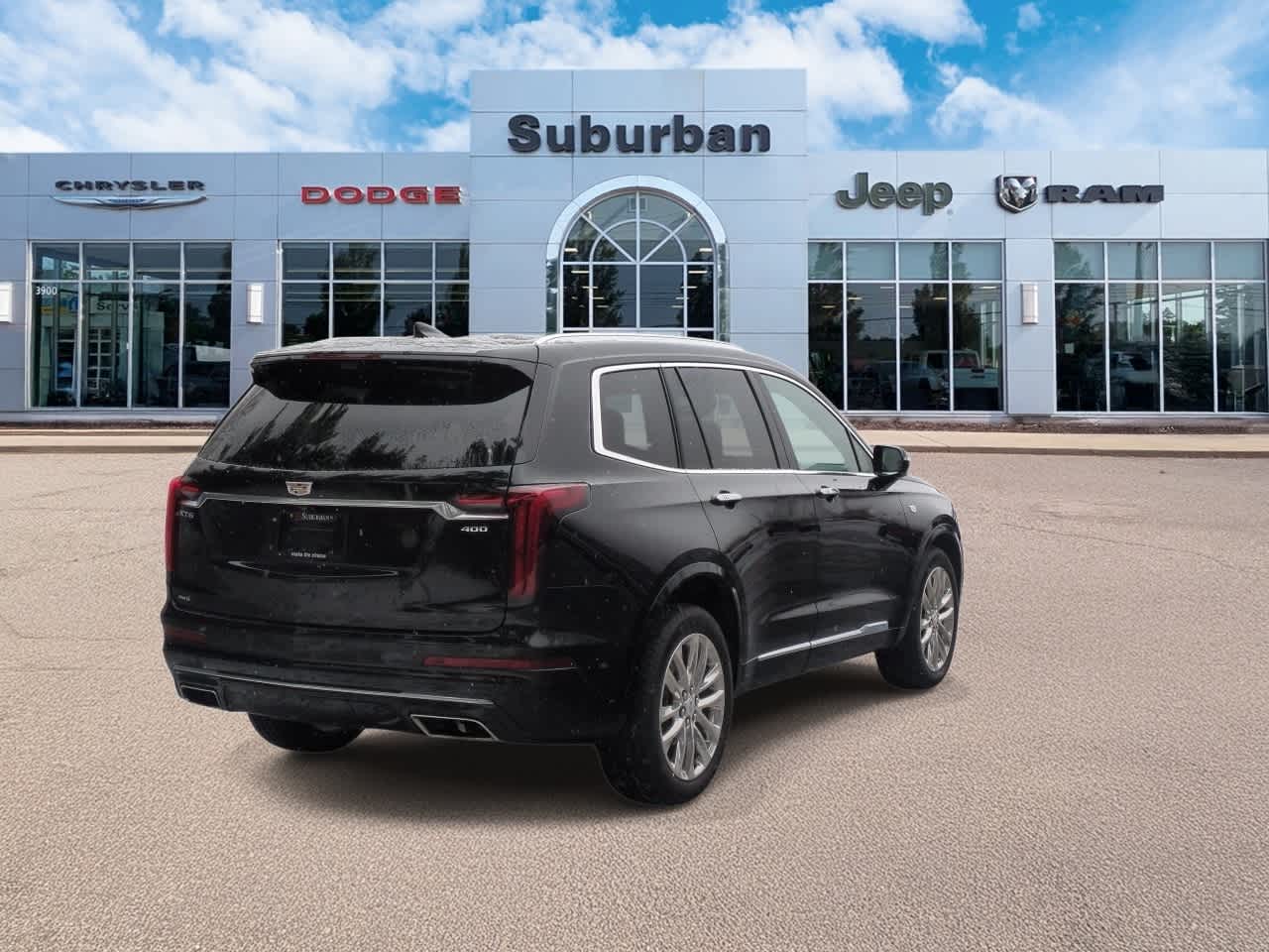 Thumbnail: 2023 Cadillac XT6 - 8