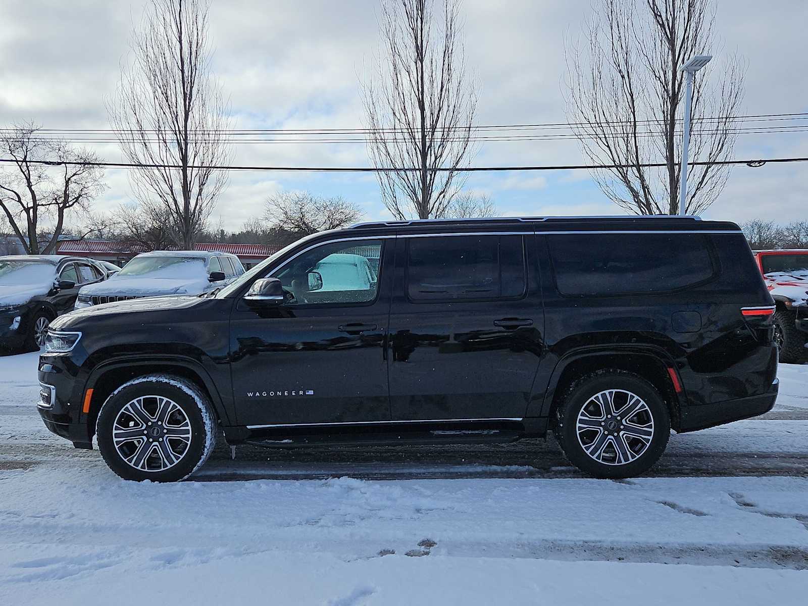 Thumbnail: 2025 Jeep Wagoneer - 11