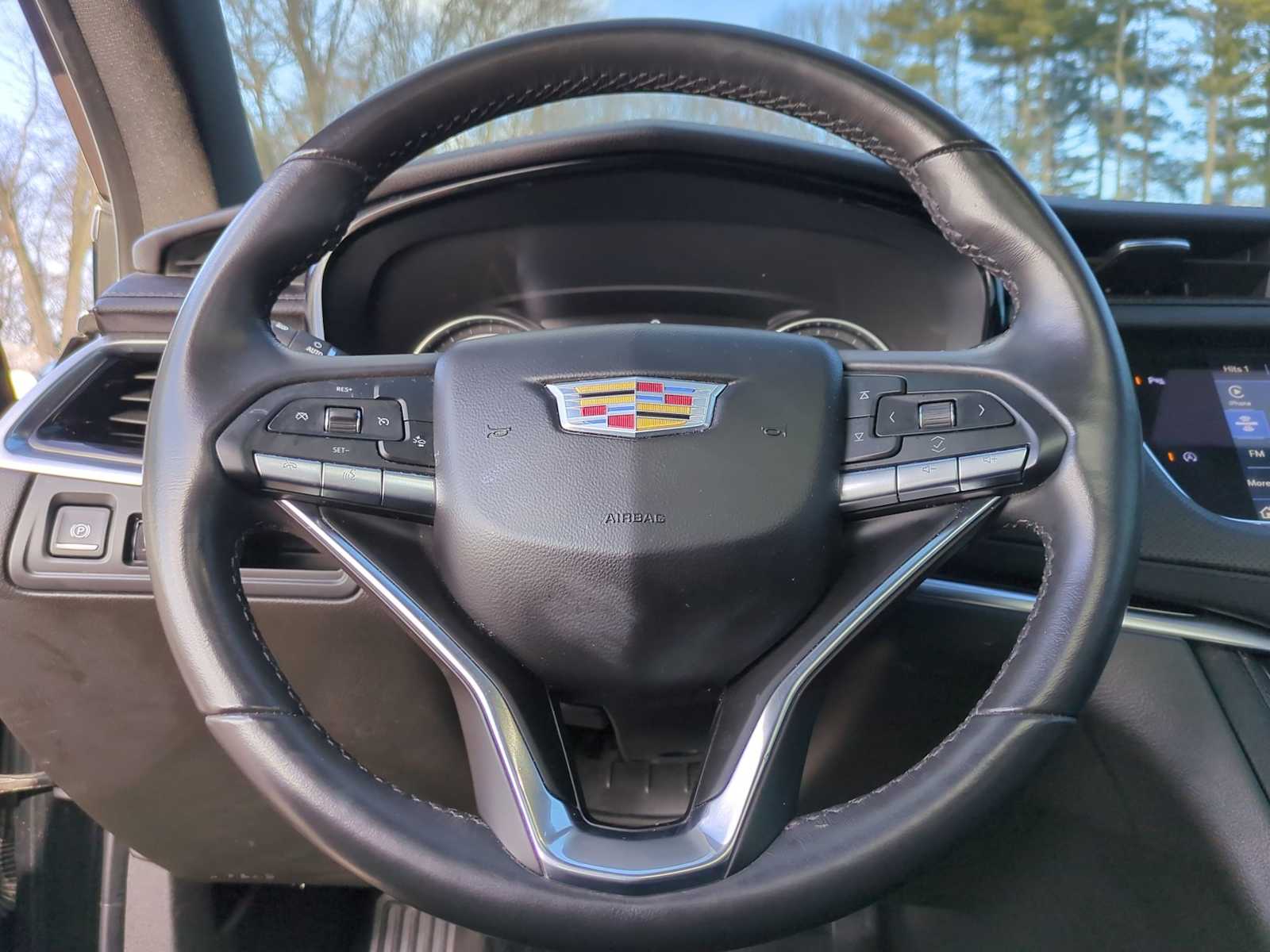 Thumbnail: 2024 Cadillac XT6 - 24