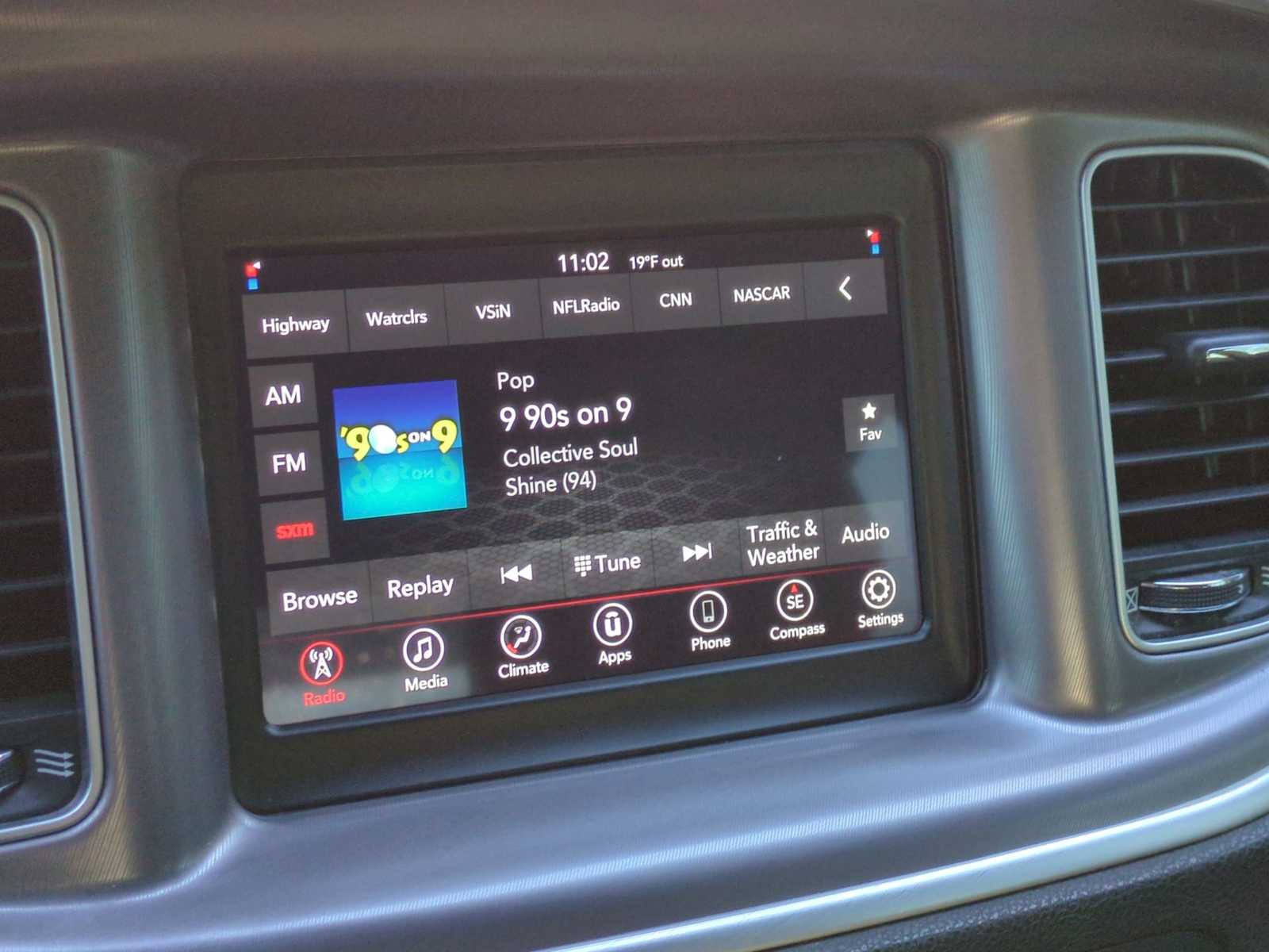 Thumbnail: 2022 Dodge Charger - 26