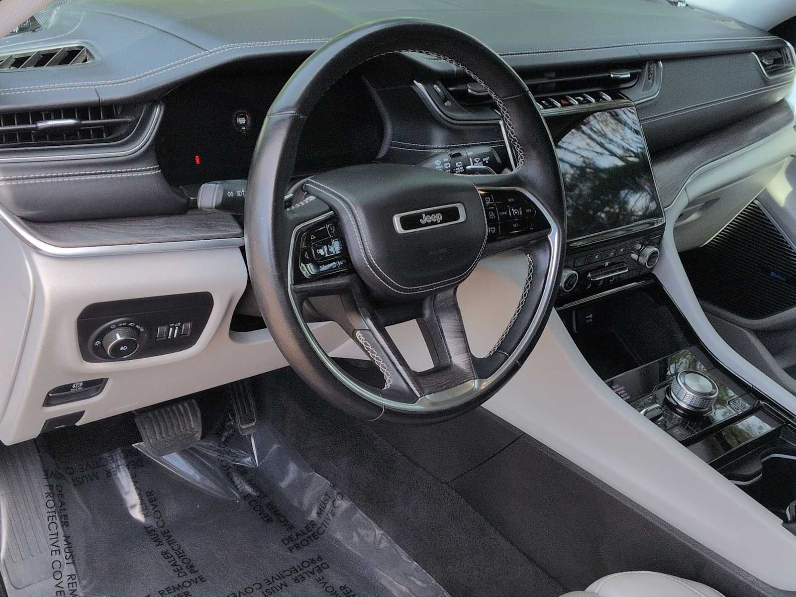 Thumbnail: 2021 Jeep Grand Cherokee L - 10