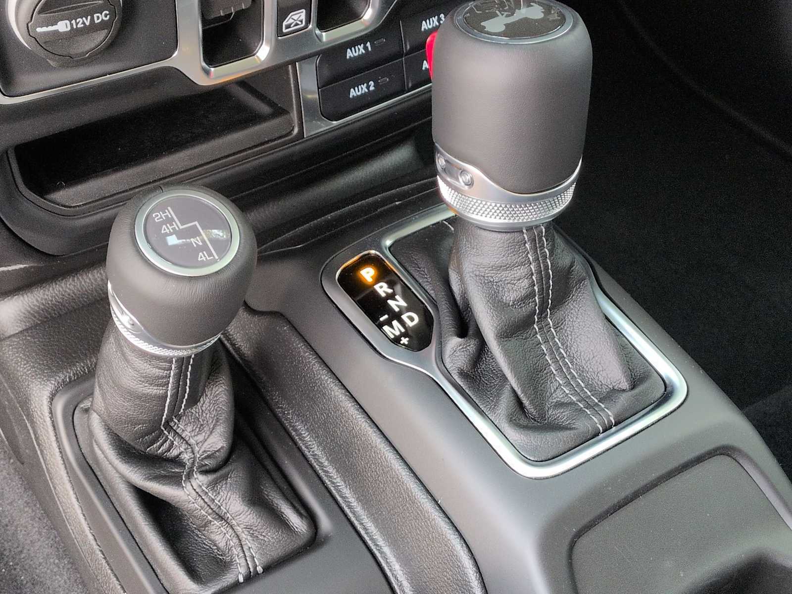 Thumbnail: 2025 Jeep Wrangler - 31