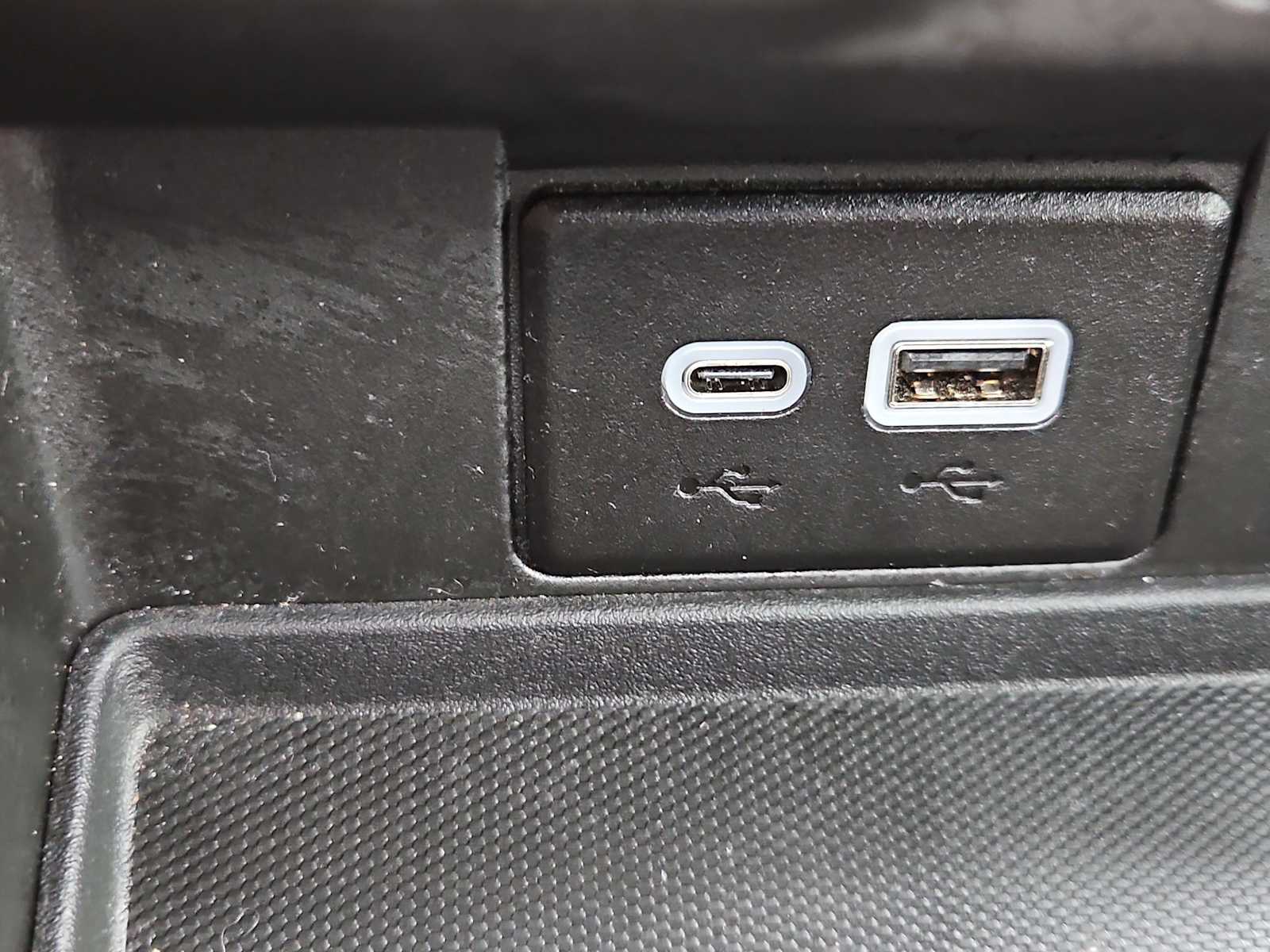 Thumbnail: 2024 GMC Yukon XL - 33