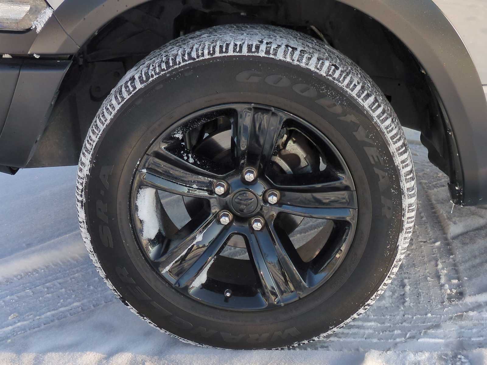 Thumbnail: 2024 RAM 1500 Classic - 14