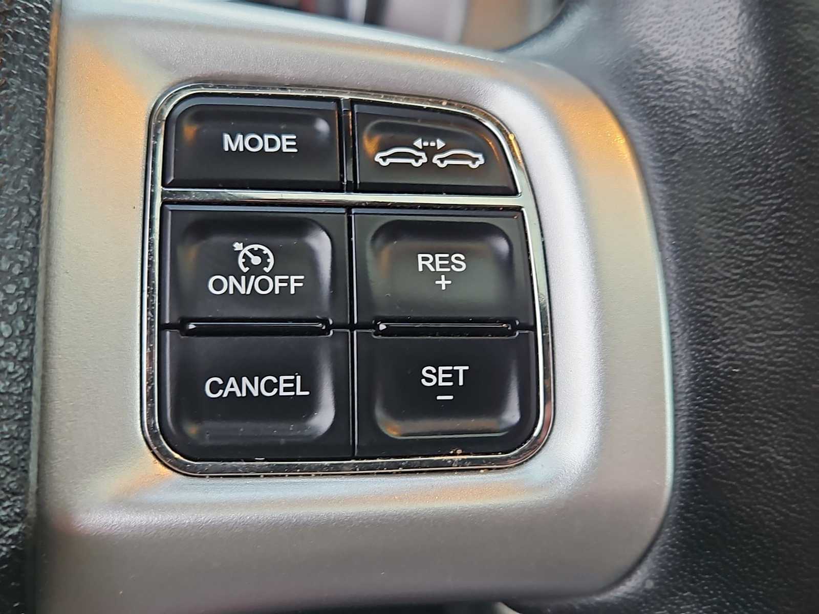 Thumbnail: 2011 Dodge Charger - 32