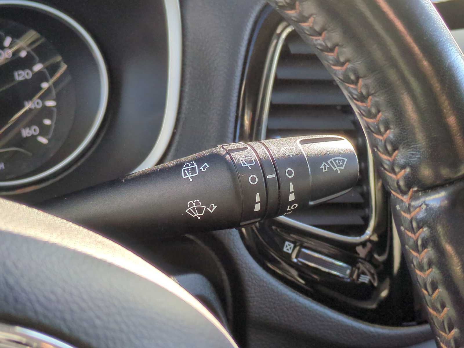 Thumbnail: 2020 Jeep Compass - 25