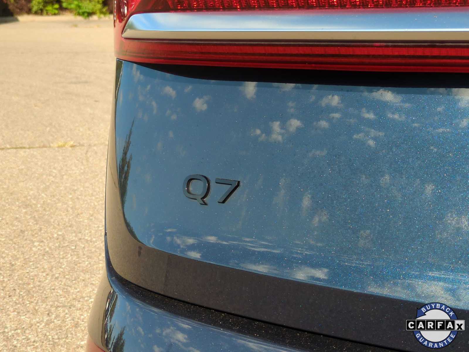 Thumbnail: 2025 Audi Q7 - 13