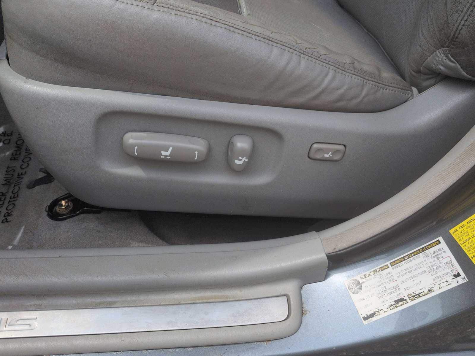 Thumbnail: 2005 Lexus ES - 17