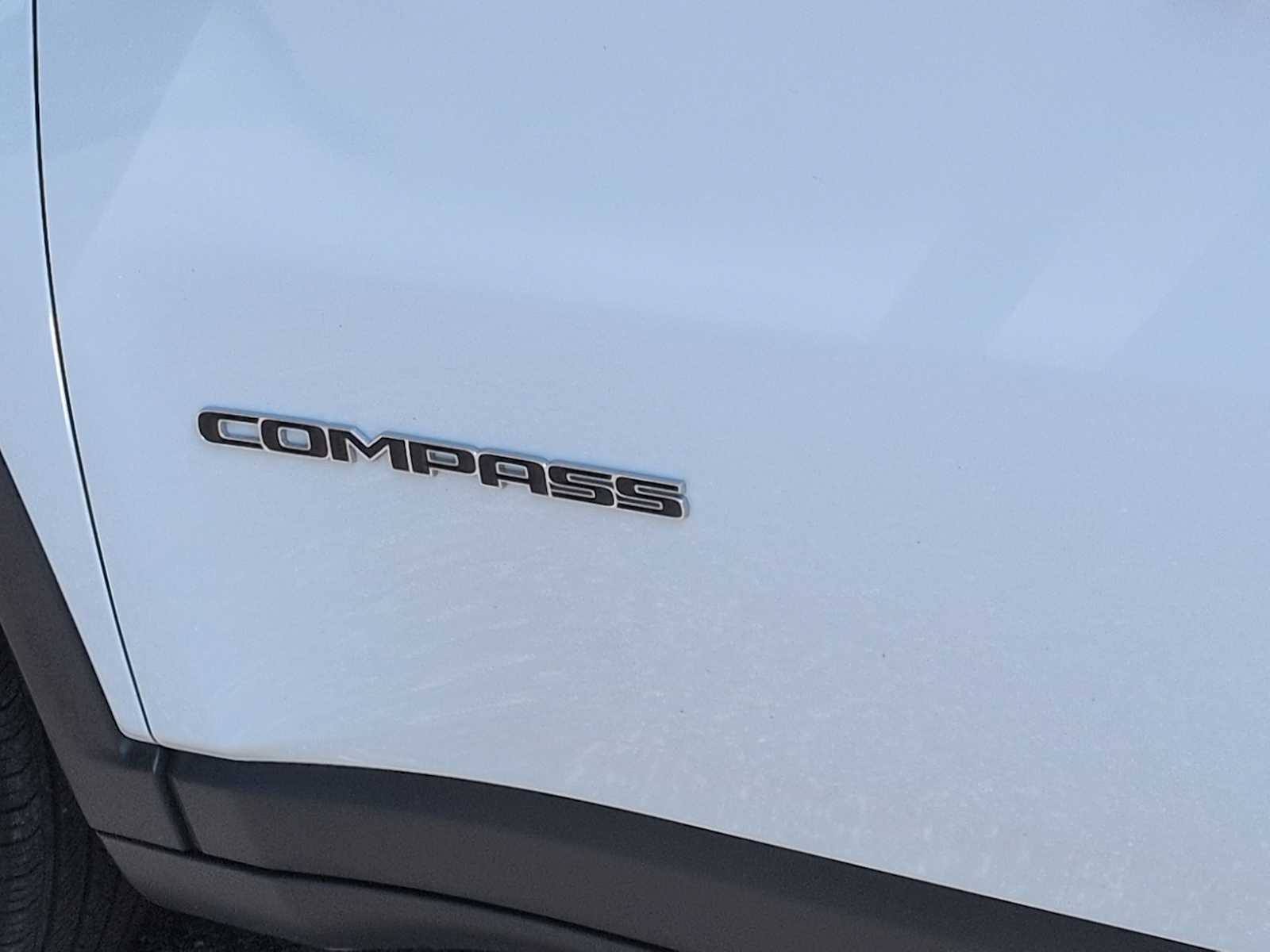 Thumbnail: 2023 Jeep Compass - 12