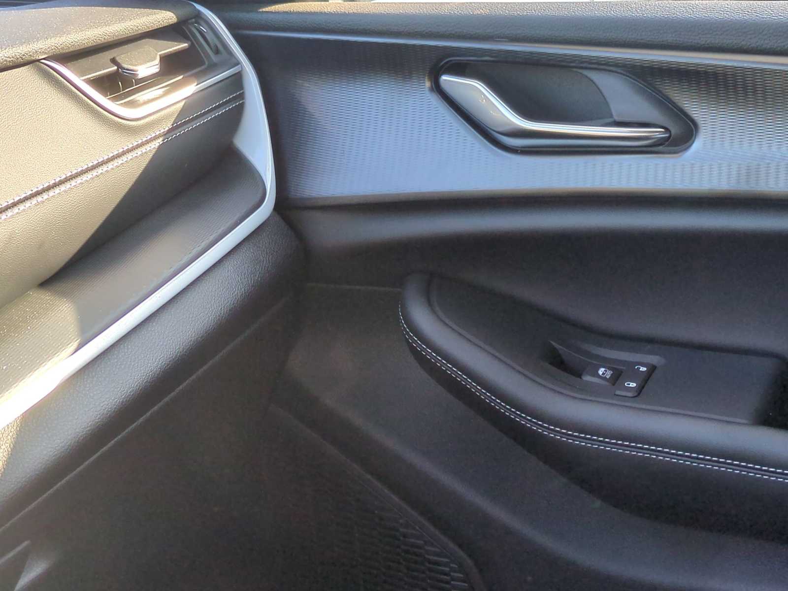 Thumbnail: 2025 Jeep Grand Cherokee - 36