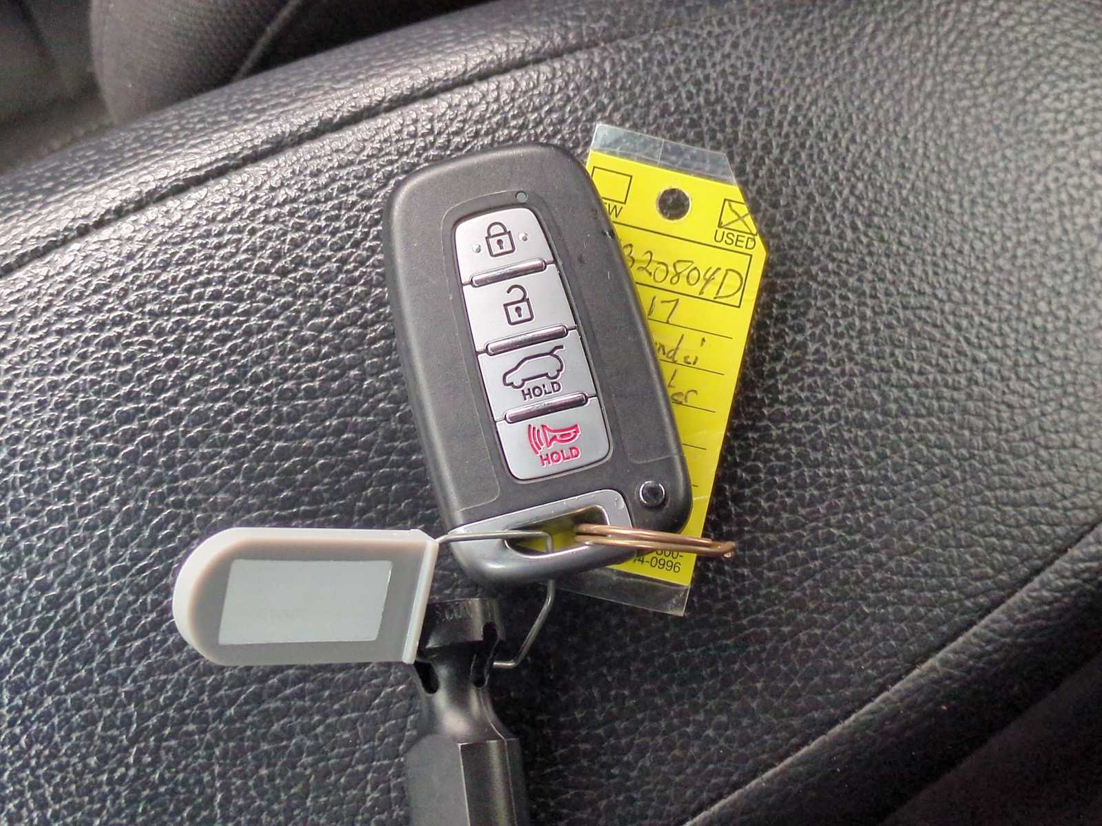 Thumbnail: 2017 Hyundai Veloster - 36