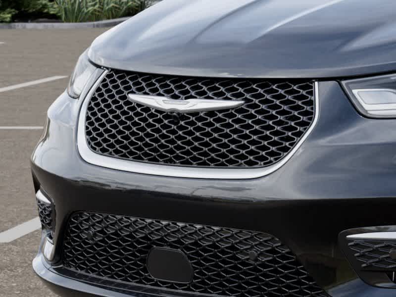 Thumbnail: 2026 Chrysler Pacifica - 11