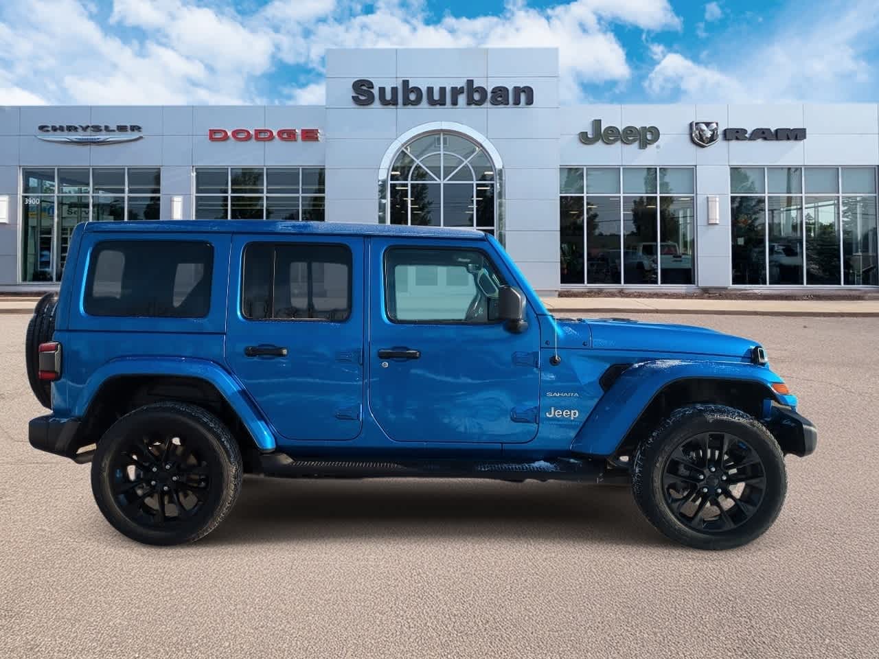 Thumbnail: 2023 Jeep Wrangler - 9