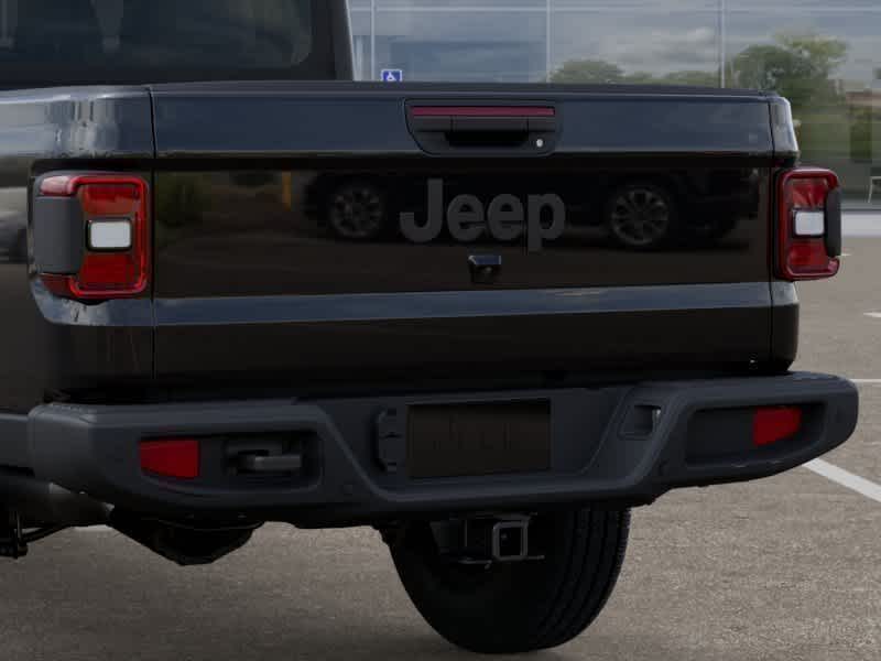 Thumbnail: 2026 Jeep Gladiator - 10