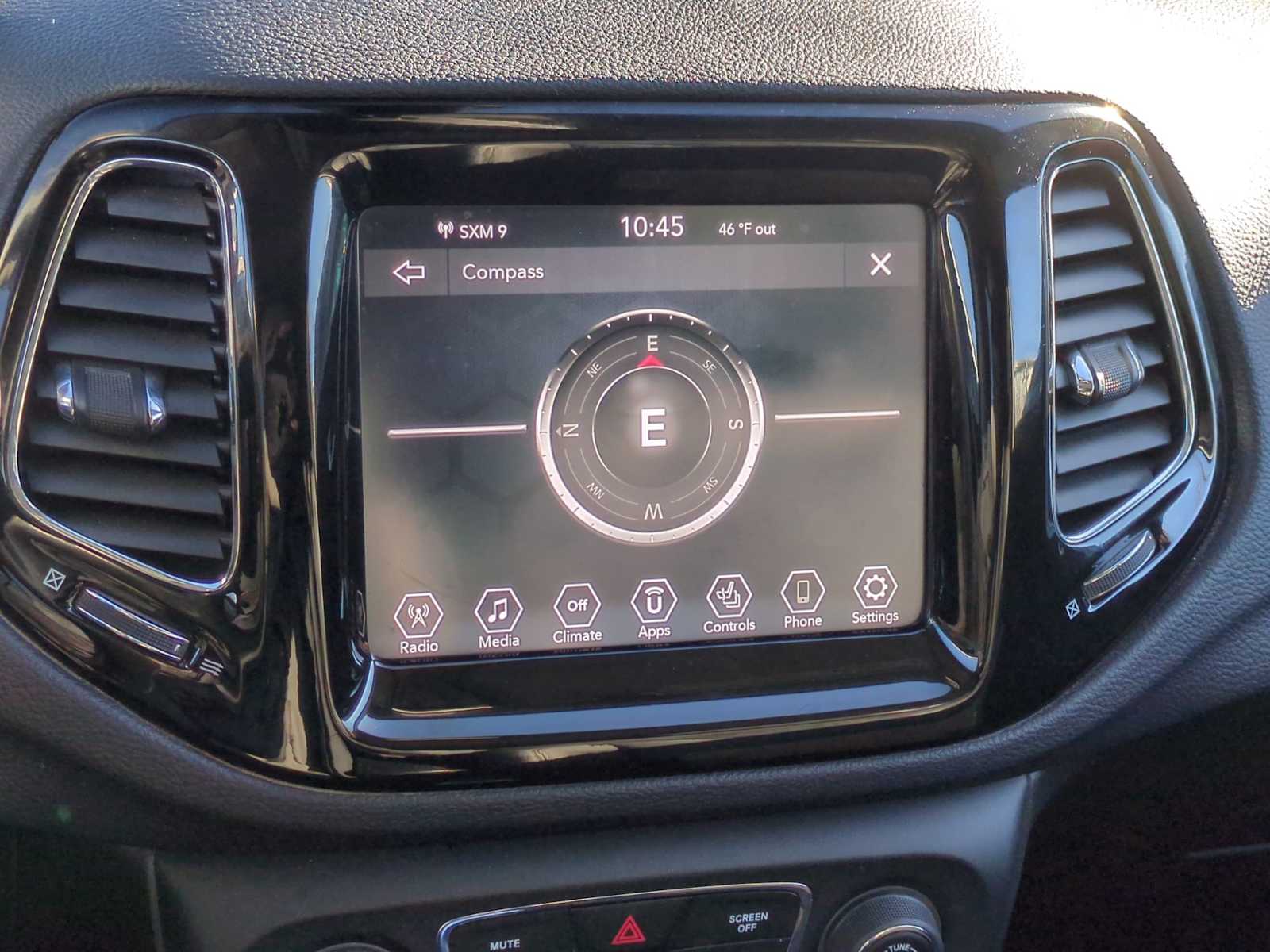 Thumbnail: 2020 Jeep Compass - 28