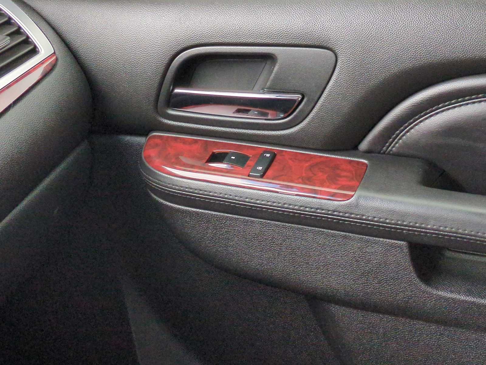 Thumbnail: 2013 Cadillac Escalade - 41