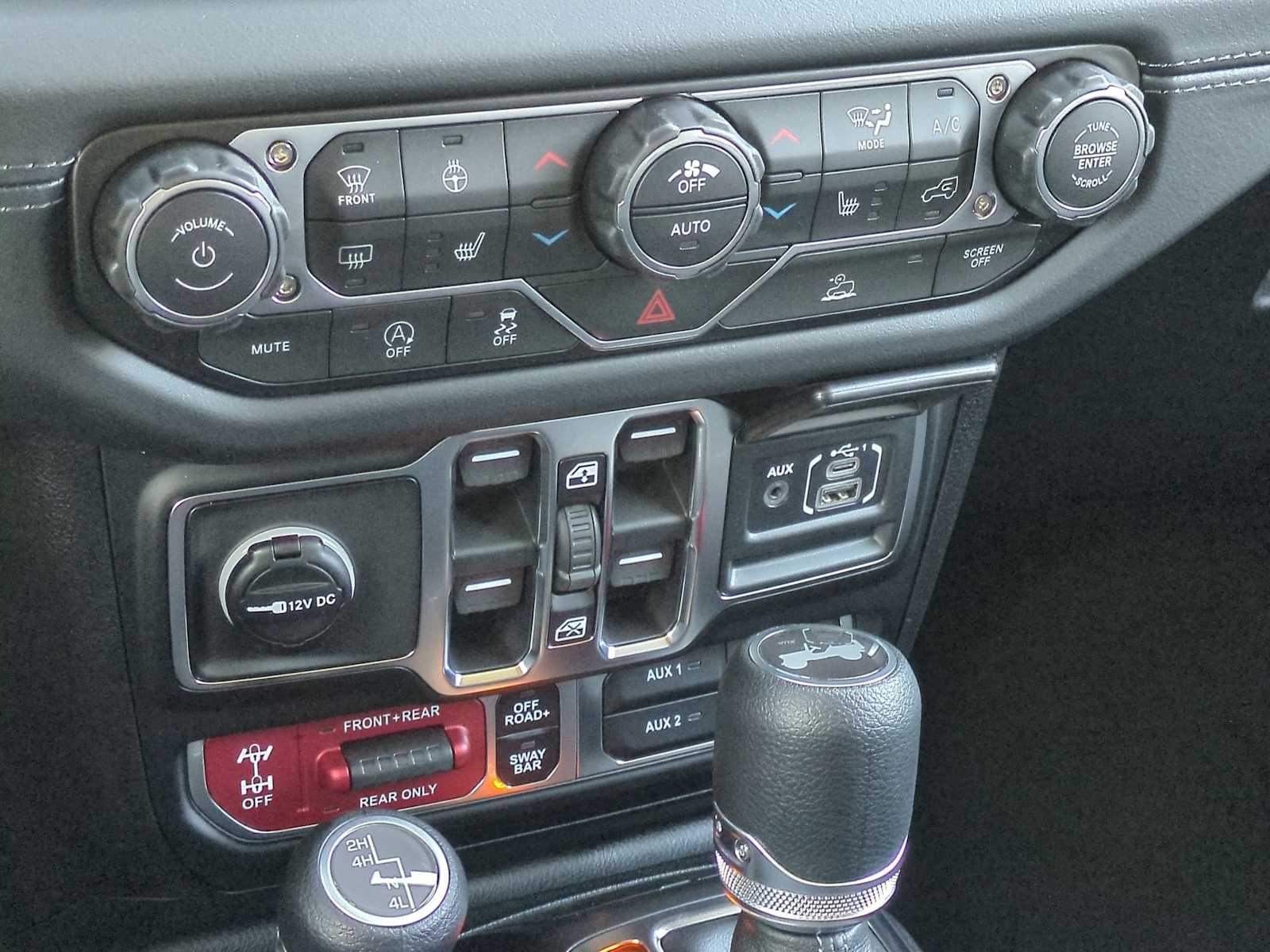 Thumbnail: 2026 Jeep Wrangler - 31