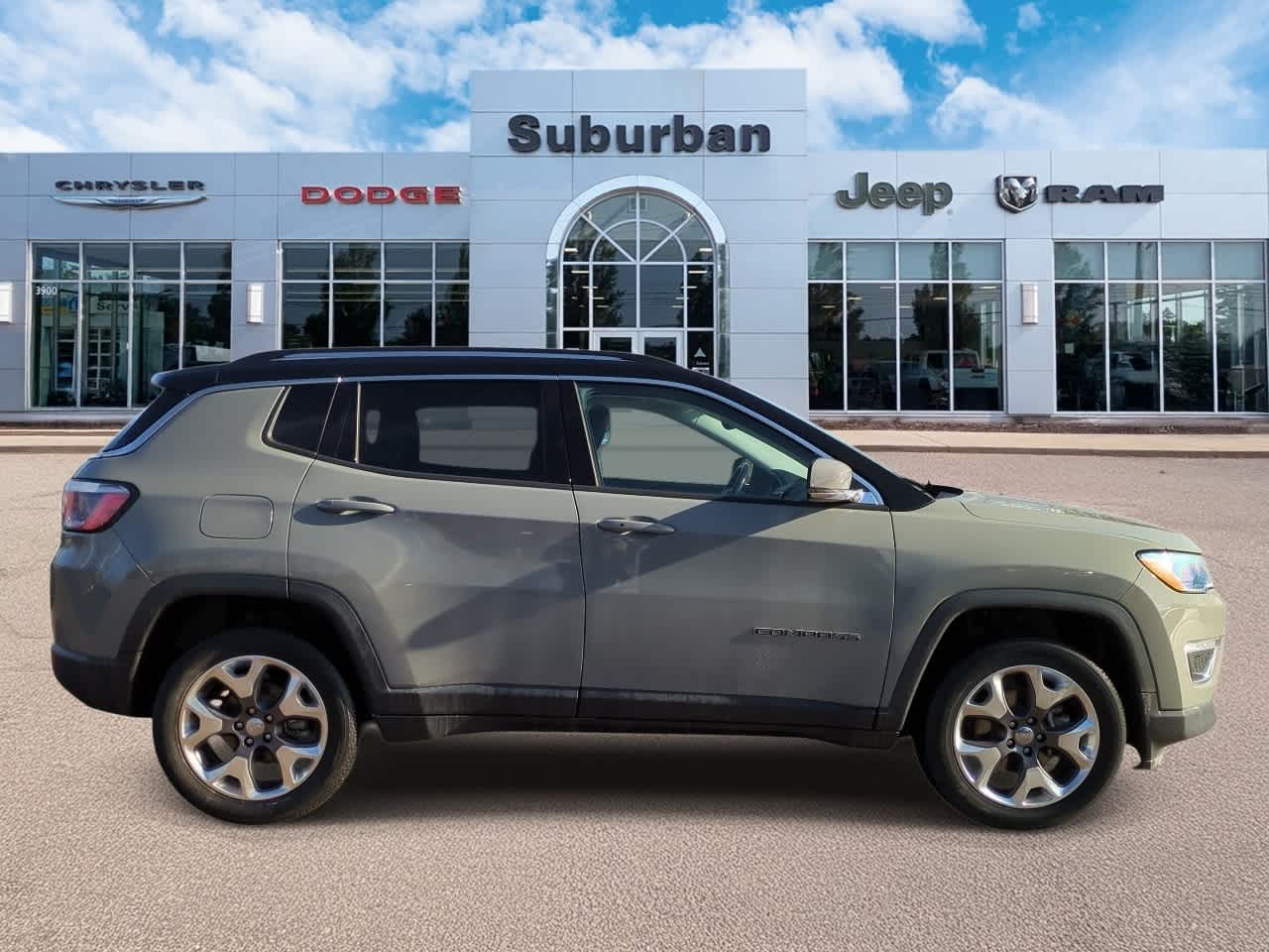 Thumbnail: 2020 Jeep Compass - 9