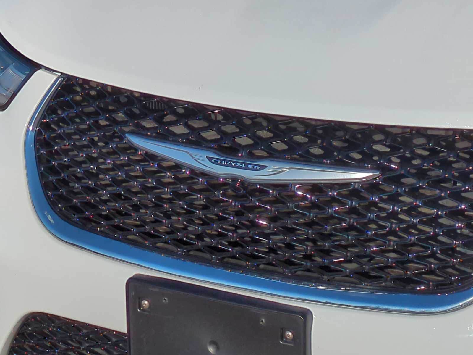 Thumbnail: 2024 Chrysler Pacifica - 12