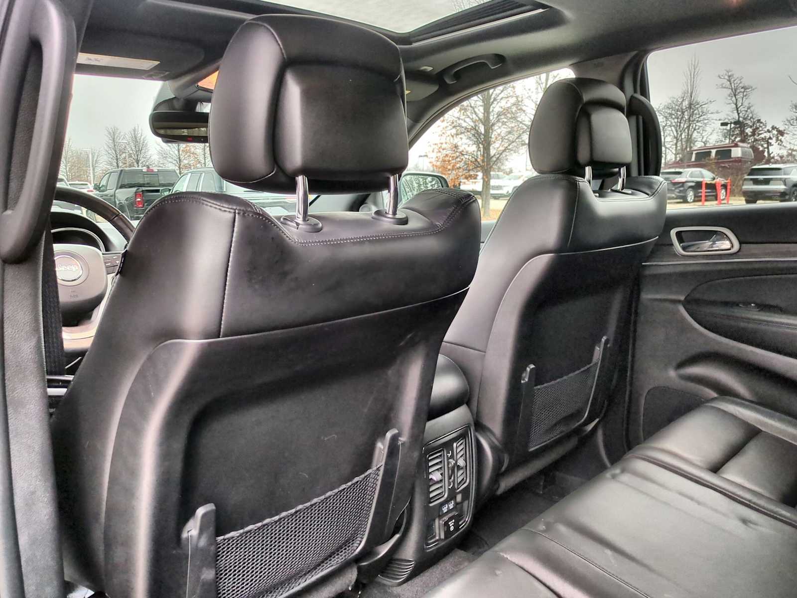 Thumbnail: 2021 Jeep Grand Cherokee - 18