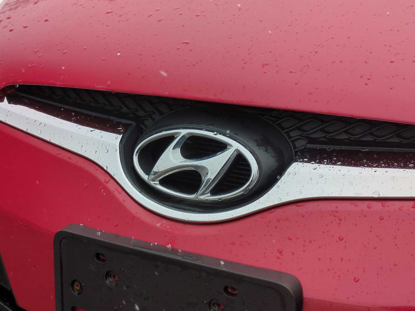 Thumbnail: 2017 Hyundai Veloster - 12