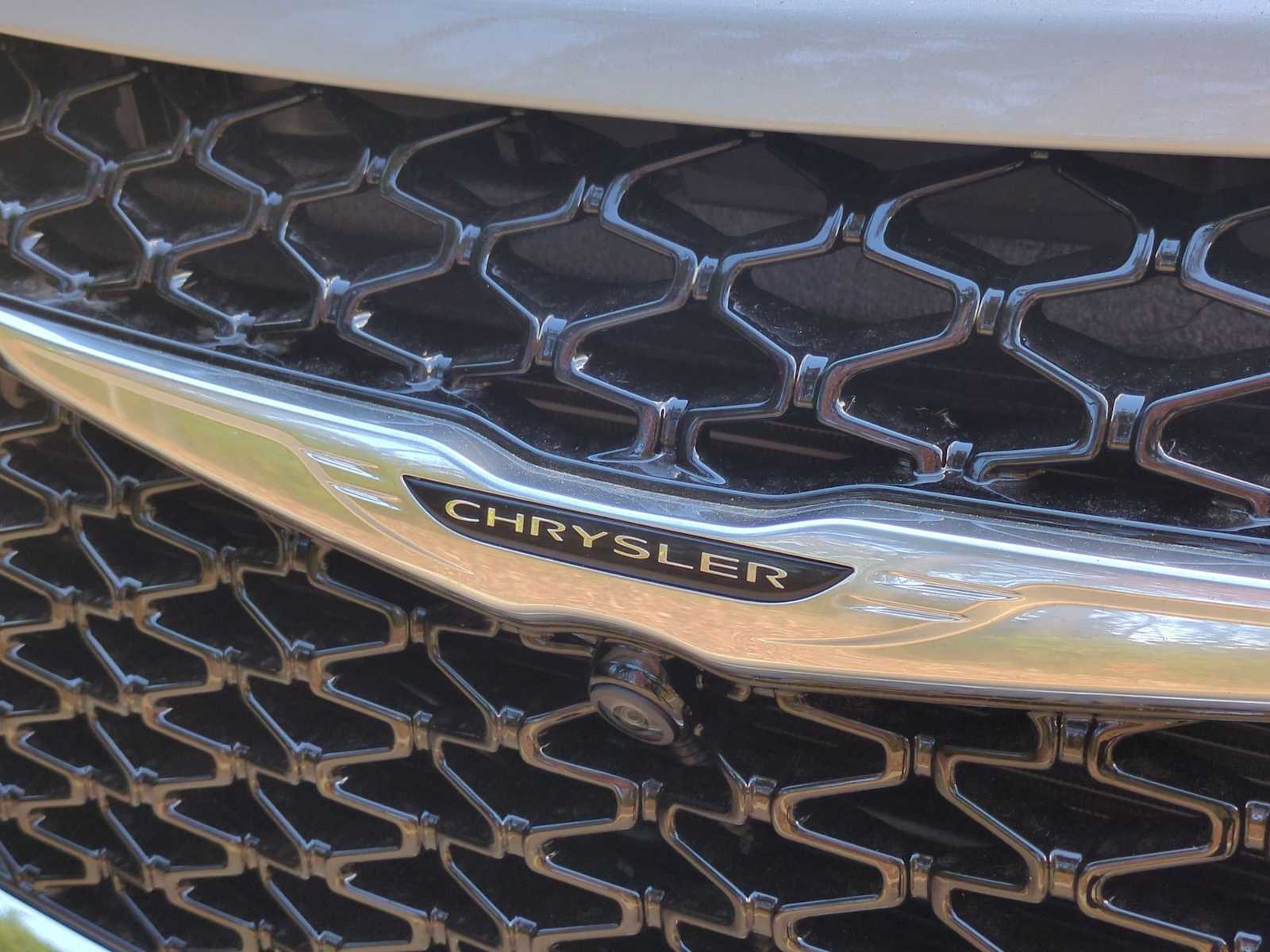 Thumbnail: 2026 Chrysler Pacifica - 12