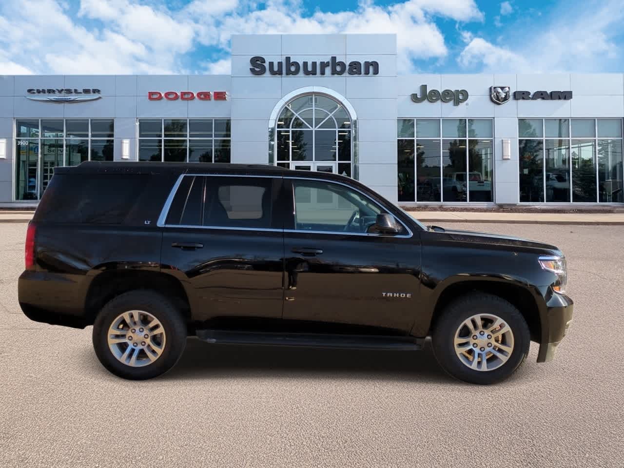 Thumbnail: 2019 Chevrolet Tahoe - 9