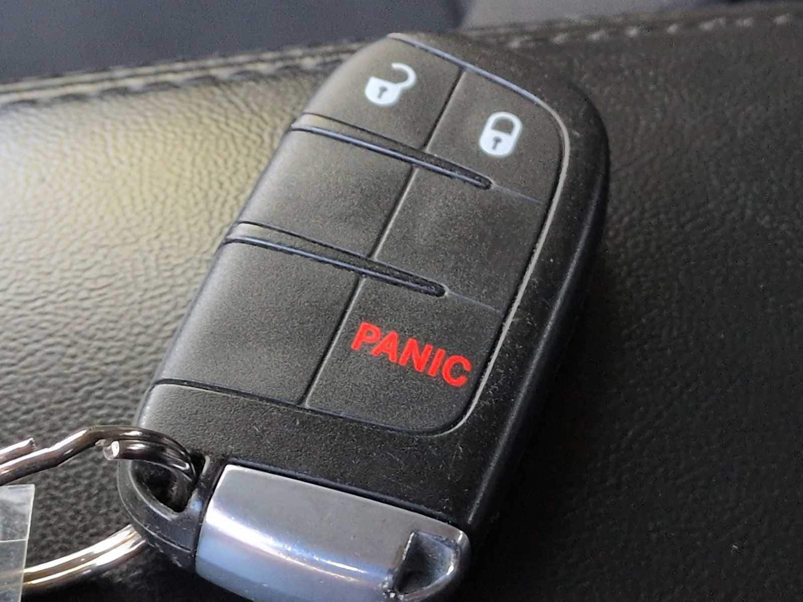 Thumbnail: 2016 Jeep Grand Cherokee - 35