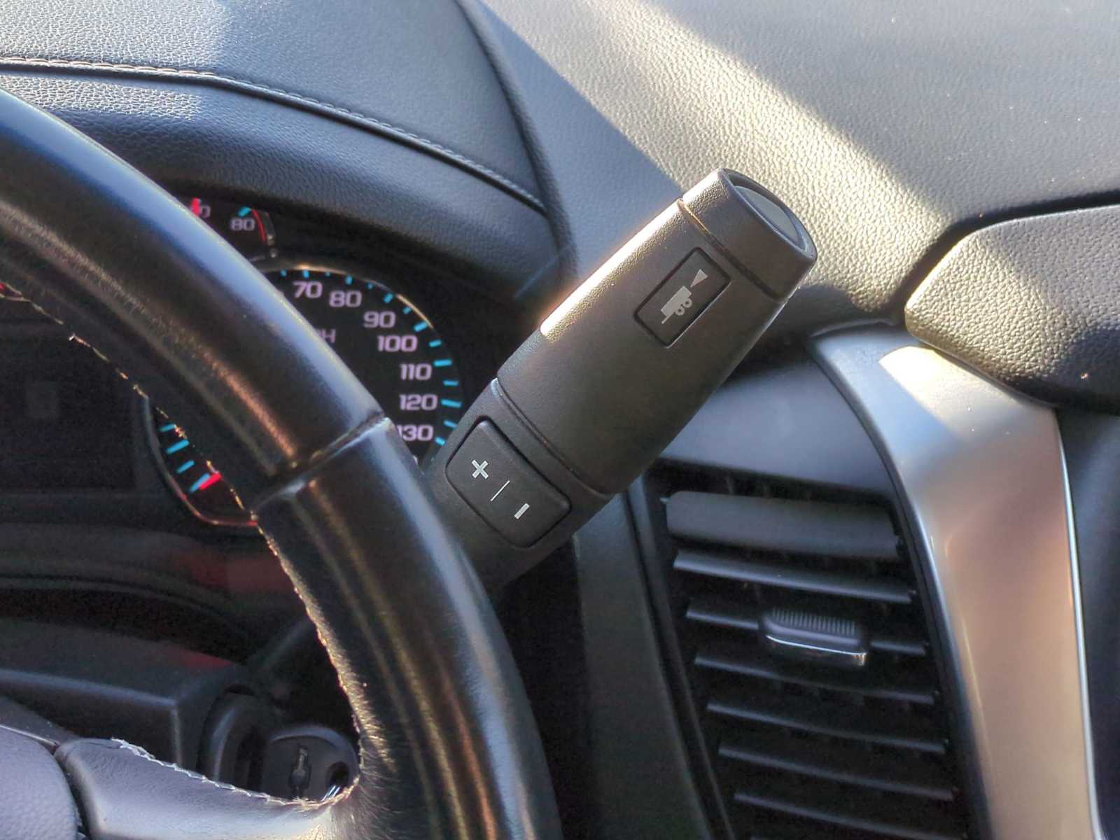 Thumbnail: 2019 Chevrolet Tahoe - 32