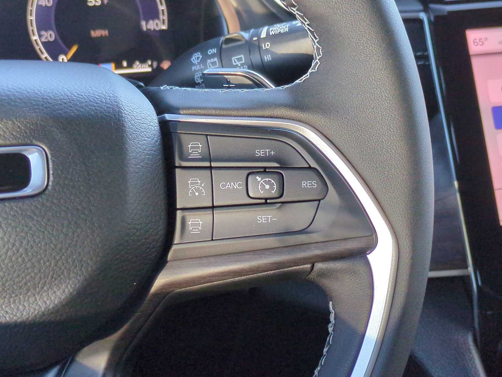 Thumbnail: 2025 Jeep Grand Cherokee - 26