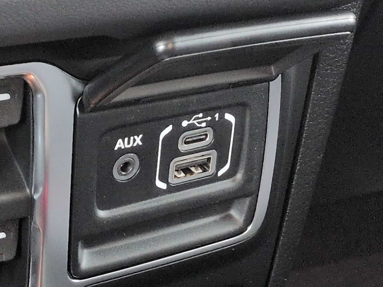 Thumbnail: 2026 Jeep Wrangler - 32