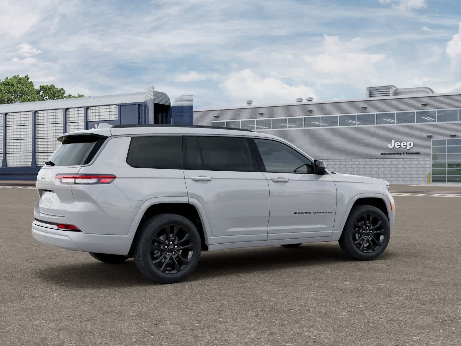 Thumbnail: 2026 Jeep Grand Cherokee L - 4