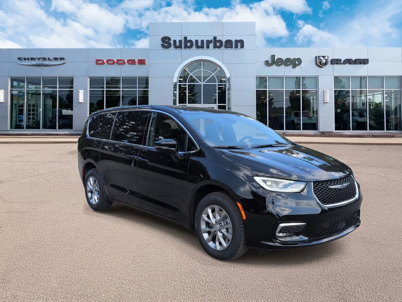 Thumbnail: 2026 Chrysler Pacifica - 2