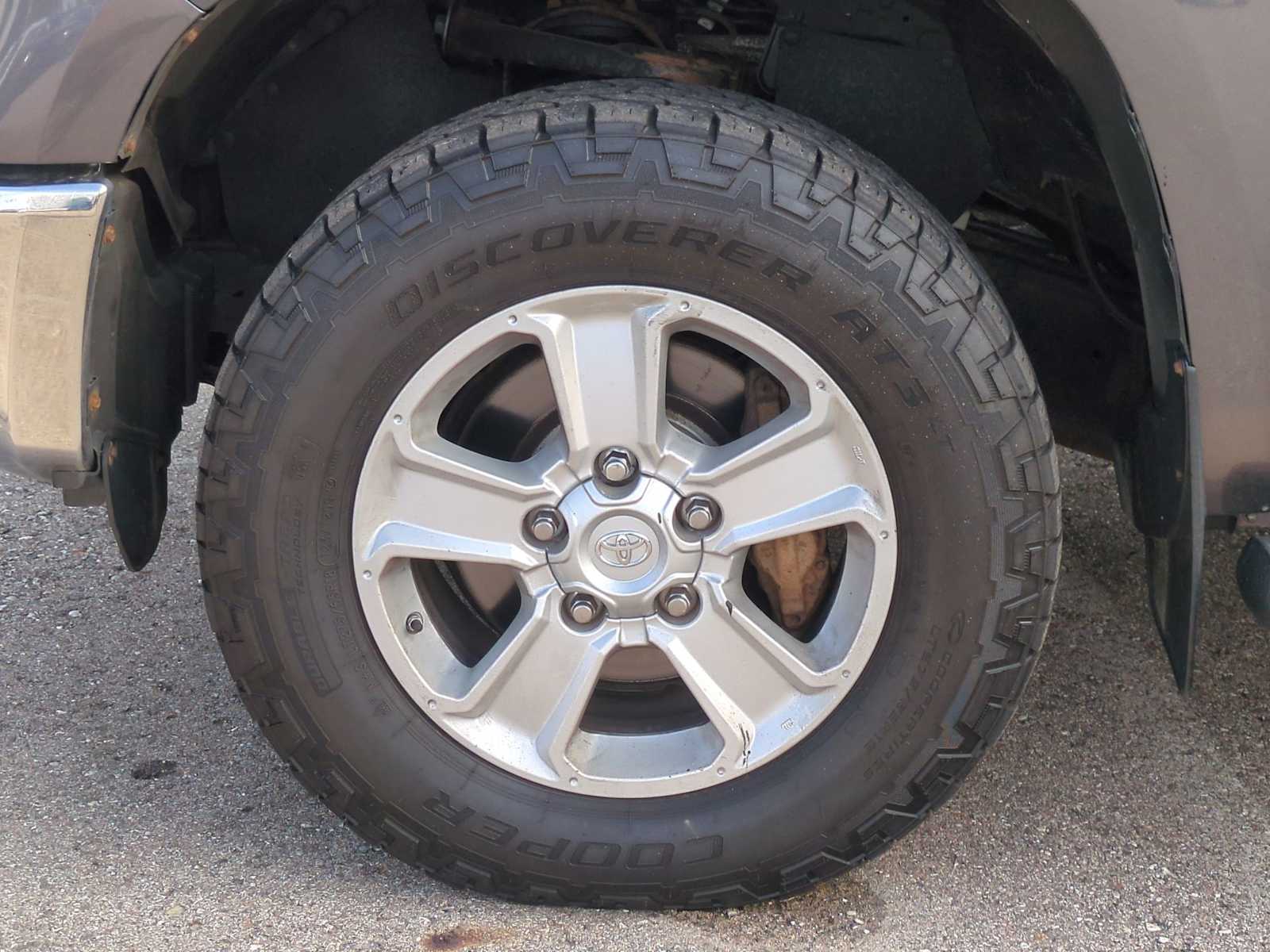 Thumbnail: 2018 Toyota Tundra - 14